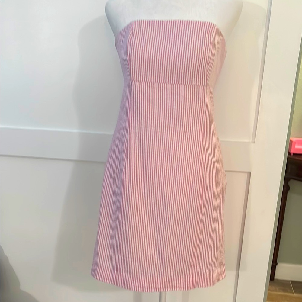 Lilly Pulitzer size 6 pink and white strapless seersucker dress